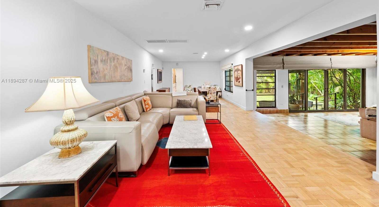 Small Image of 4590 ADAMS AVE, Miami Beach Number 36