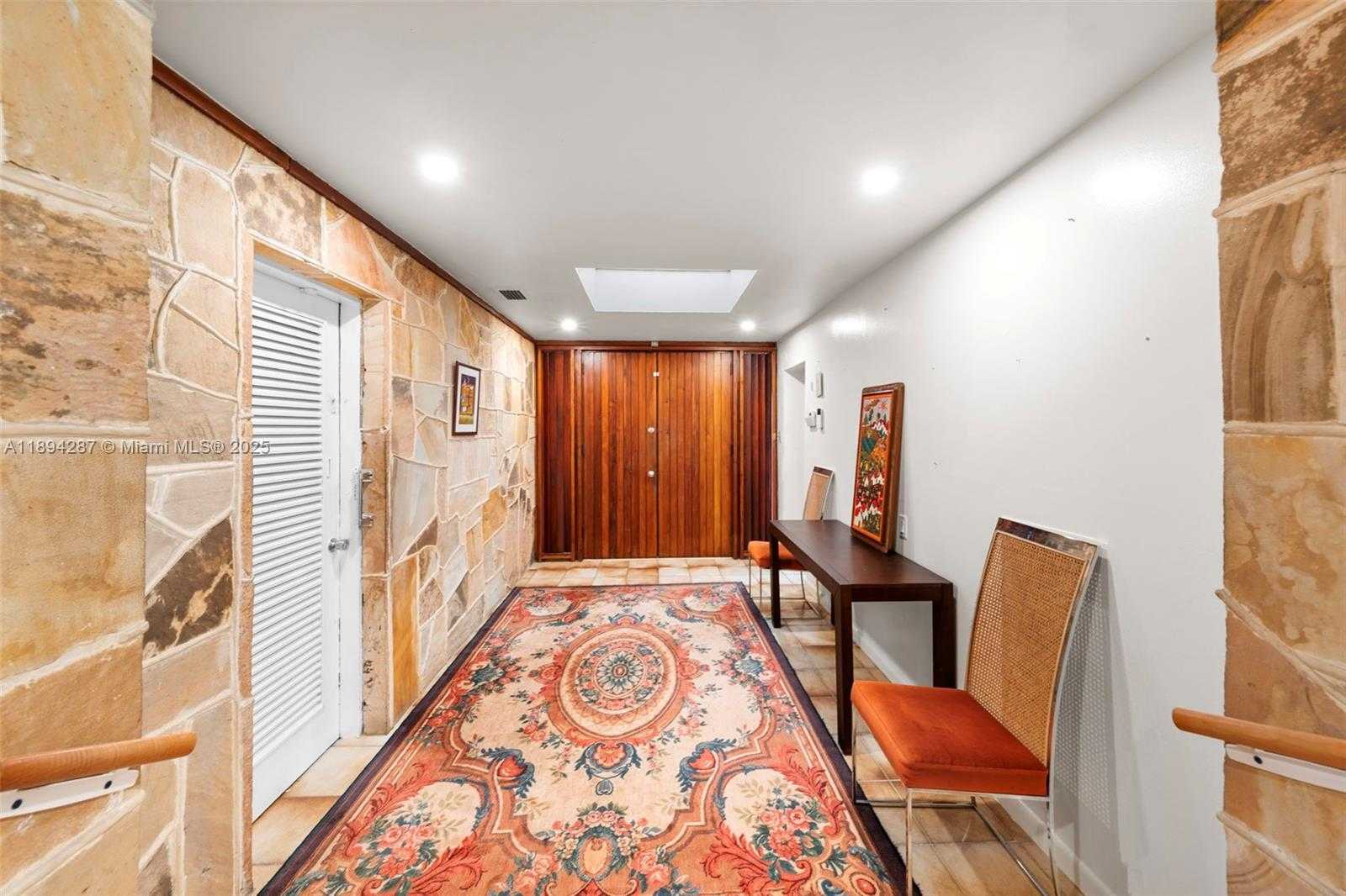 Small Image of 4590 ADAMS AVE, Miami Beach Number 39