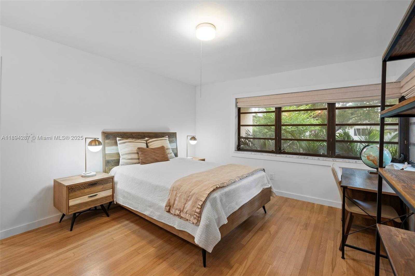Small Image of 4590 ADAMS AVE, Miami Beach Number 41