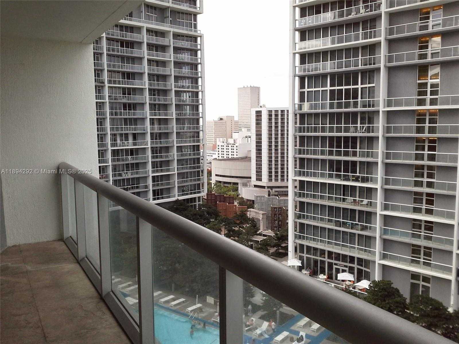 Small Image of 495 BRICKELL AVE #2208, Miami Number 4