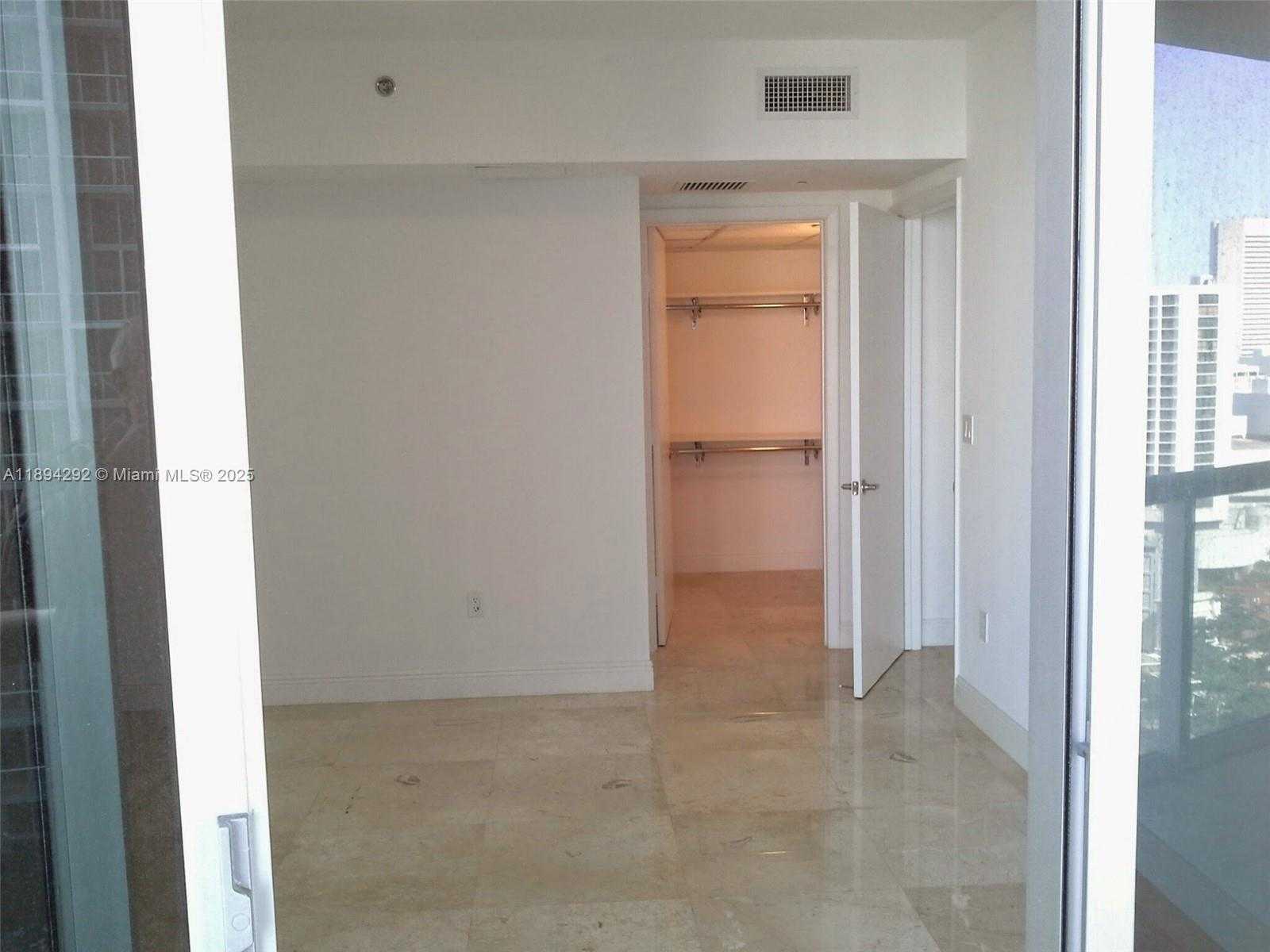 Small Image of 495 BRICKELL AVE #2208, Miami Number 7