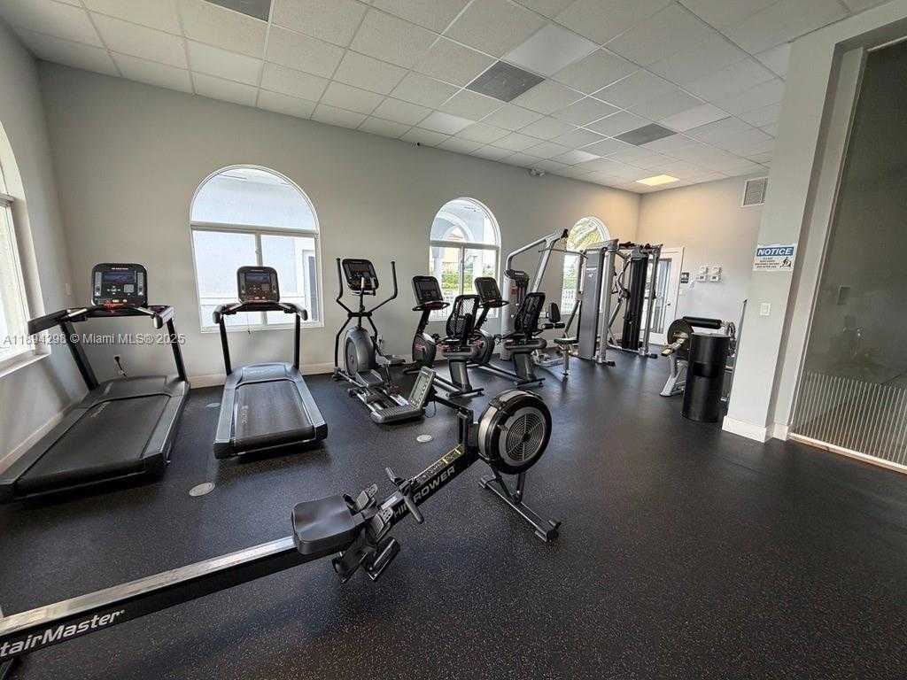 Small Image of 14371 SOUTH WEST 136TH AVE, Miami Number 13