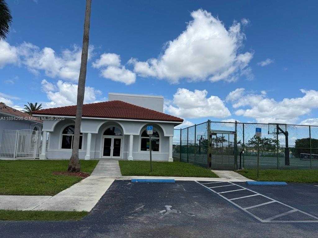 Small Image of 14371 SOUTH WEST 136TH AVE, Miami Number 14