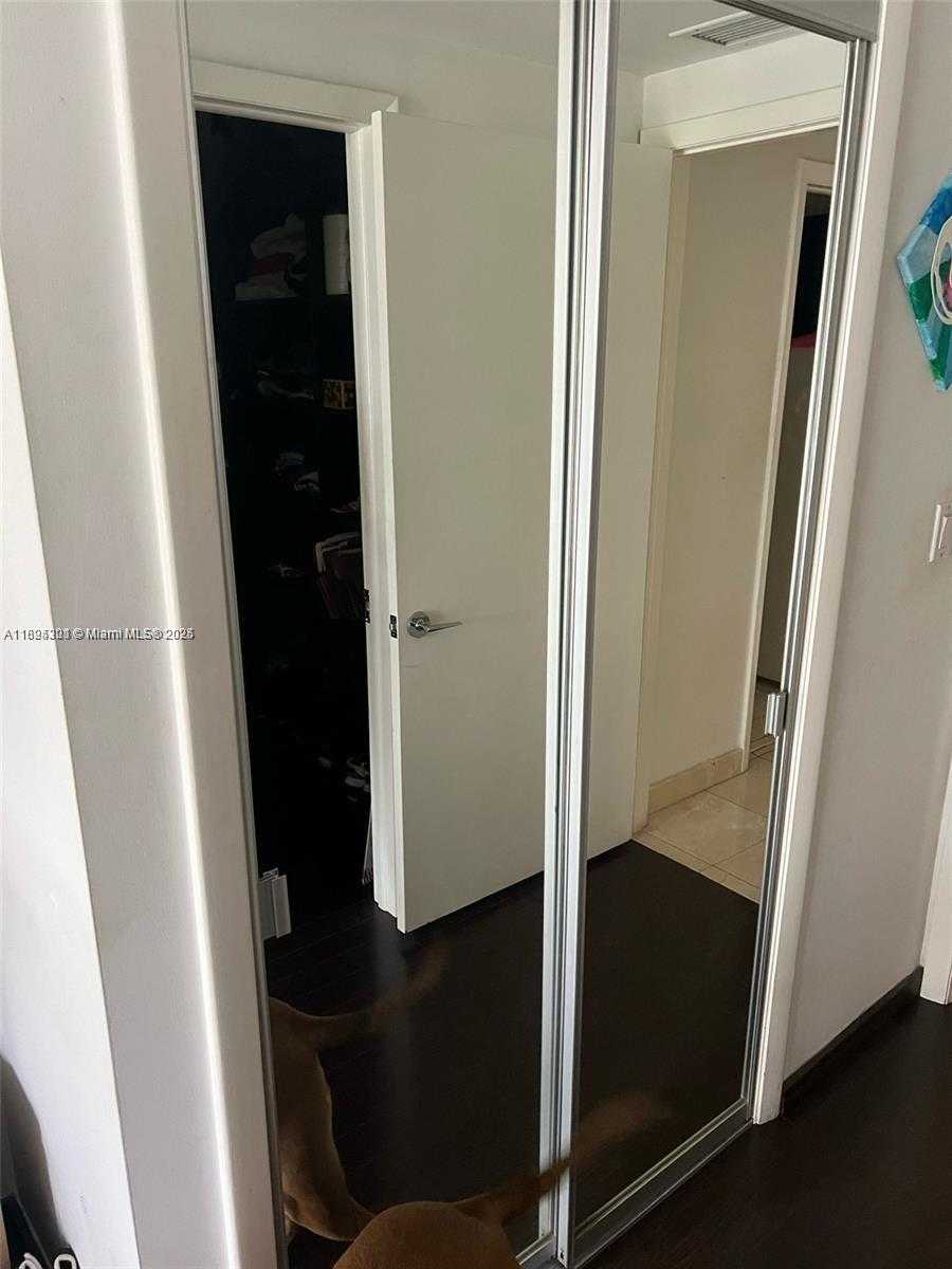Small Image of 2000 ISLAND BLVD #405, Aventura Number 17