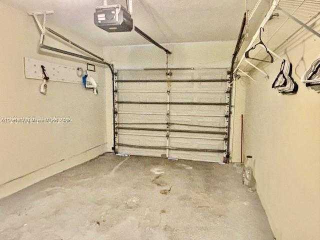 Small Image of 14911 SOUTH WEST 140TH CT, Miami Number 8