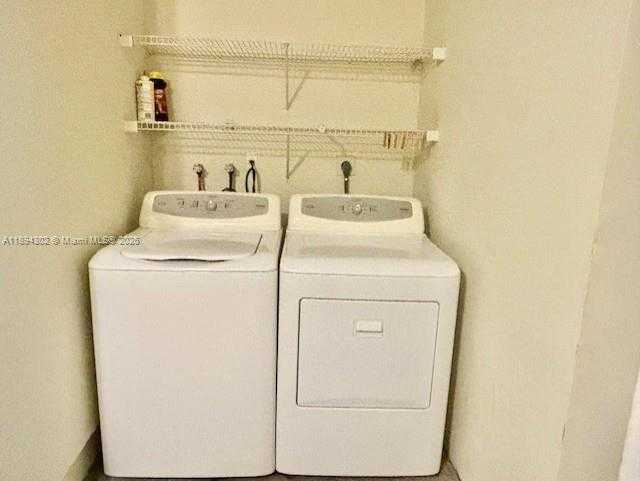 Small Image of 14911 SOUTH WEST 140TH CT, Miami Number 9
