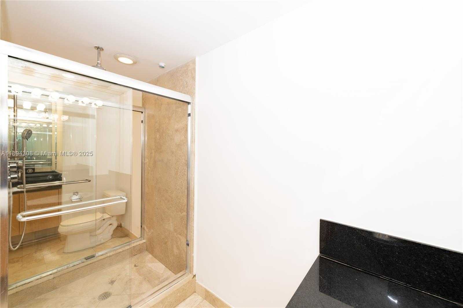 Small Image of 212 WASHINGTON AVE #9, Miami Beach Number 17