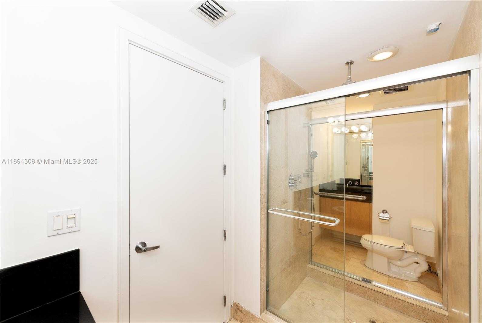 Small Image of 212 WASHINGTON AVE #9, Miami Beach Number 18