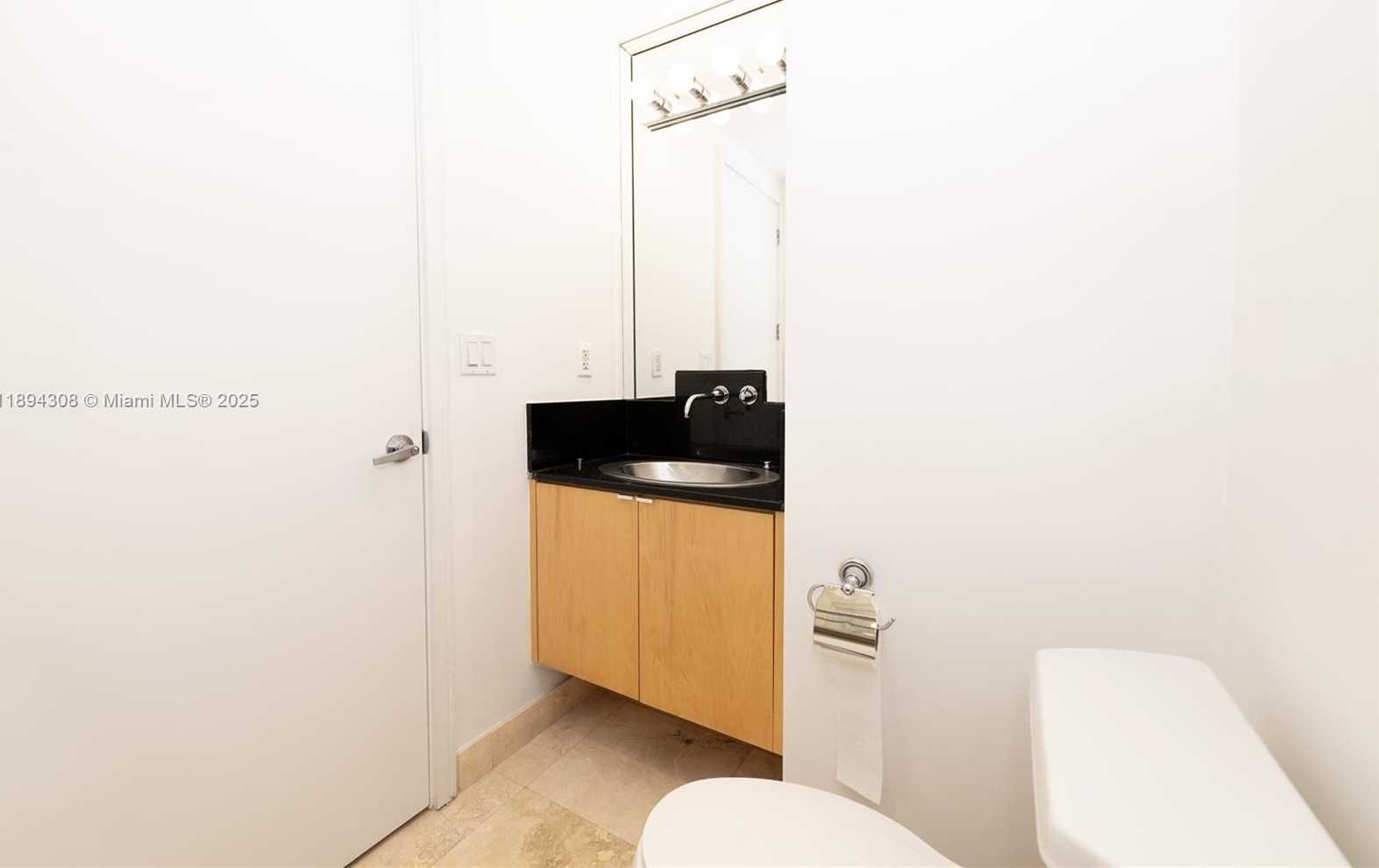 Small Image of 212 WASHINGTON AVE #9, Miami Beach Number 19