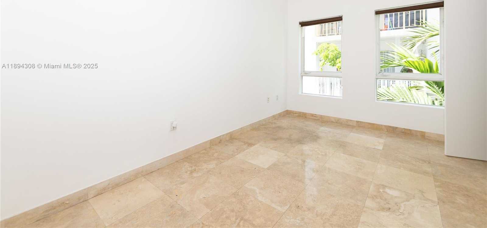 Small Image of 212 WASHINGTON AVE #9, Miami Beach Number 24