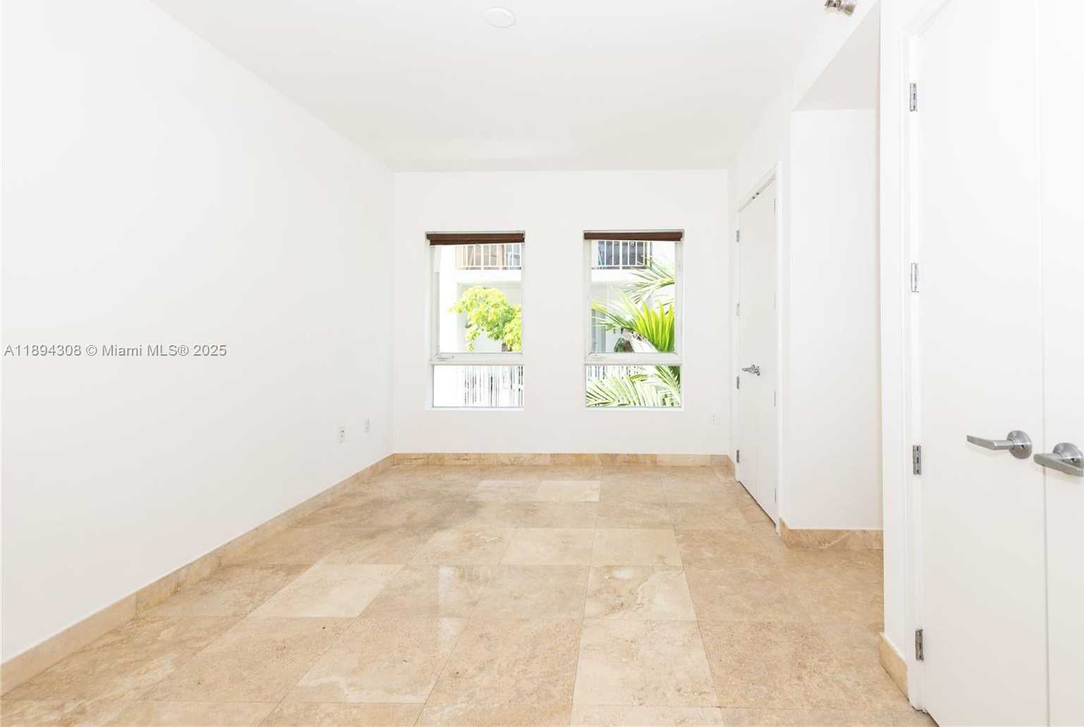 Small Image of 212 WASHINGTON AVE #9, Miami Beach Number 26