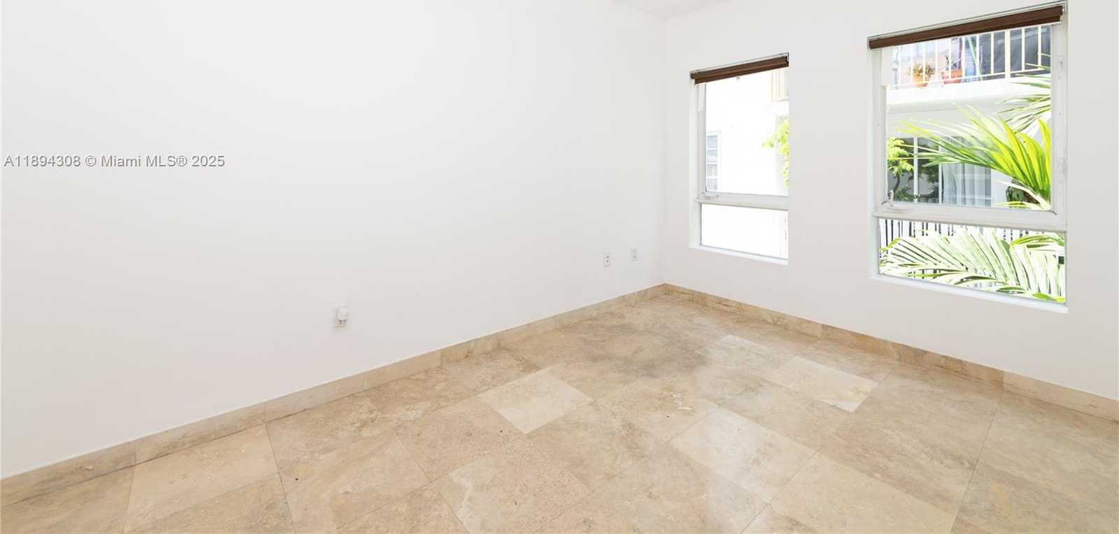 Small Image of 212 WASHINGTON AVE #9, Miami Beach Number 28