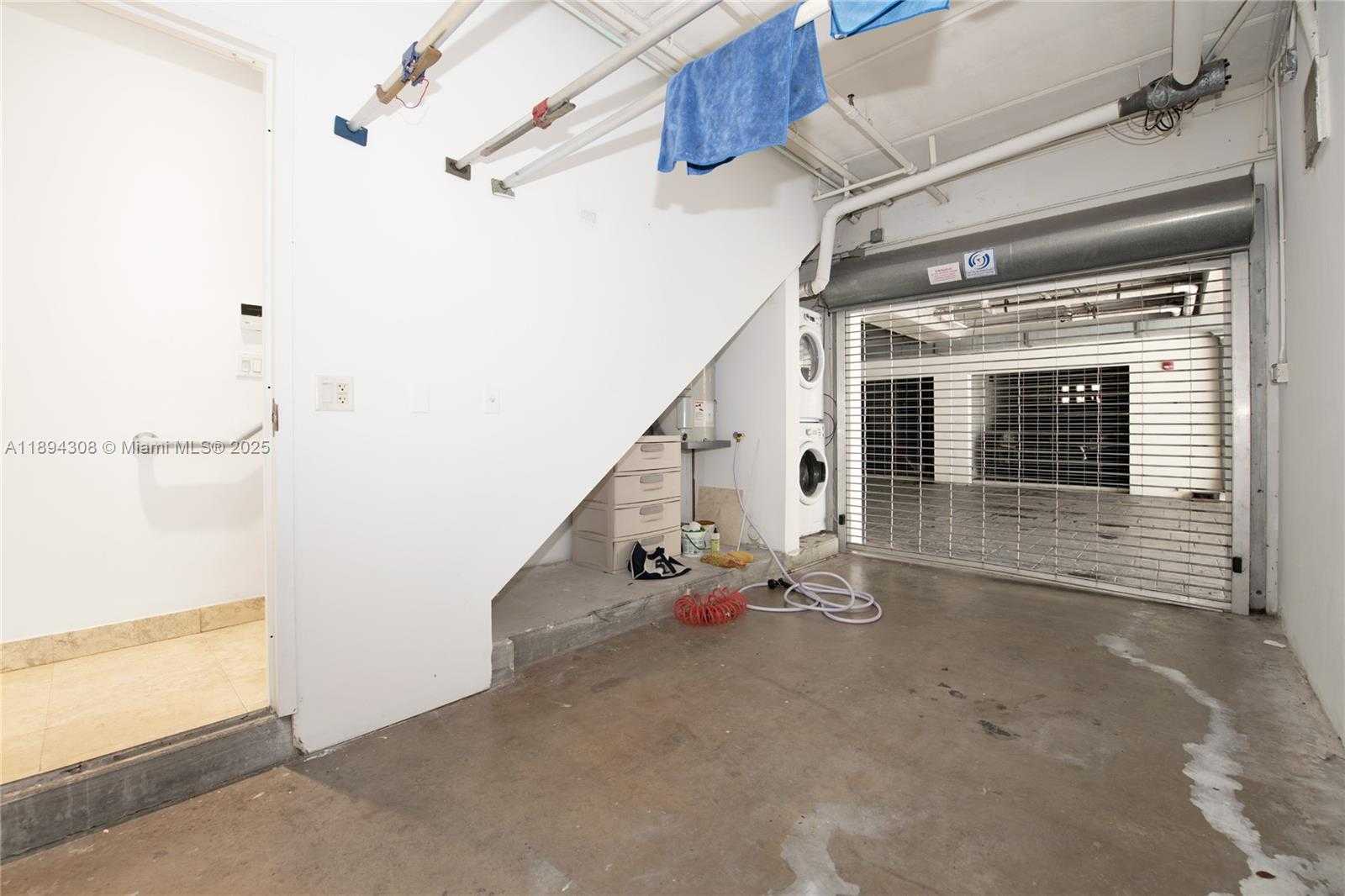 Small Image of 212 WASHINGTON AVE #9, Miami Beach Number 3