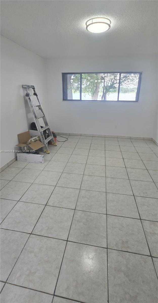 Small Image of 9723 HAMMOCKS BLVD #102, Miami Number 12