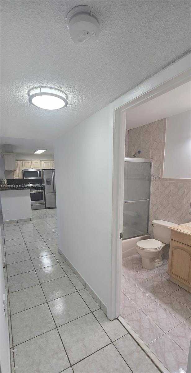 Small Image of 9723 HAMMOCKS BLVD #102, Miami Number 17