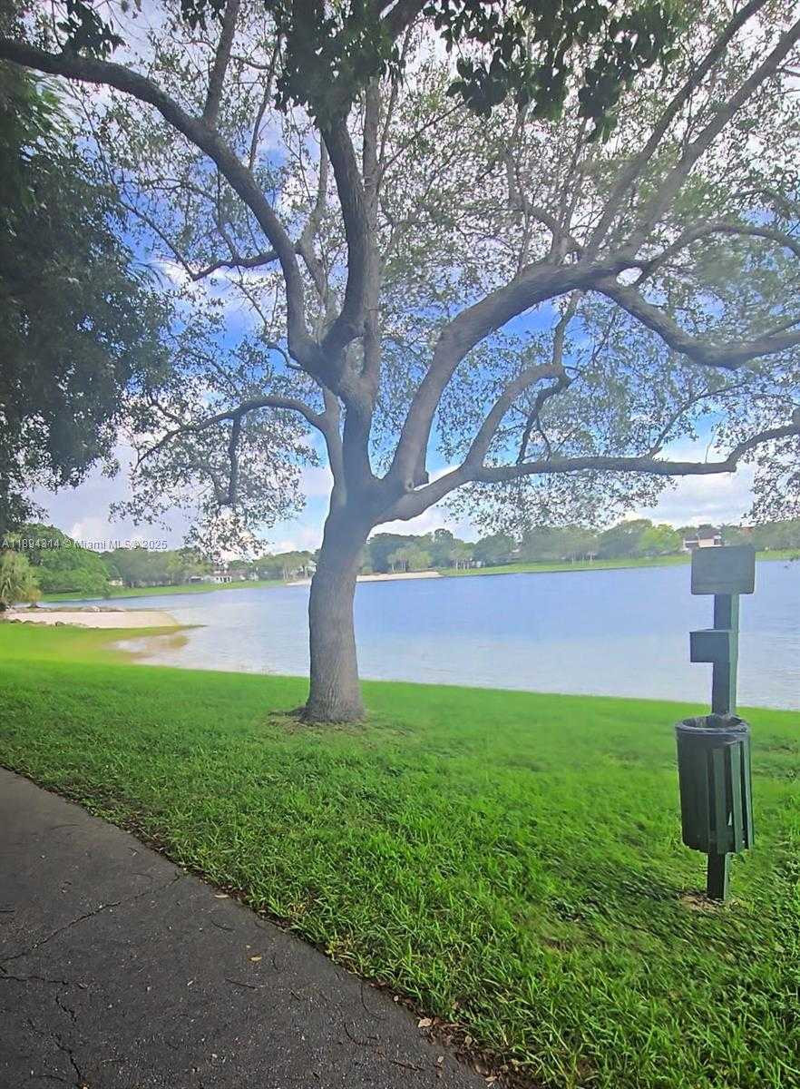 Small Image of 9723 HAMMOCKS BLVD #102, Miami Number 21
