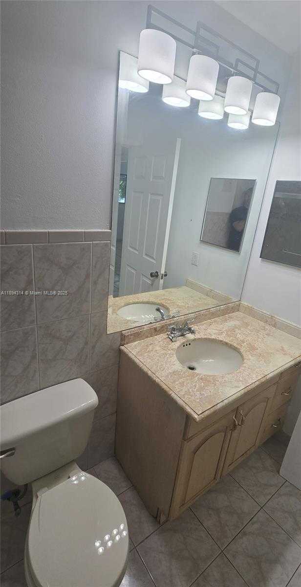 Small Image of 9723 HAMMOCKS BLVD #102, Miami Number 8