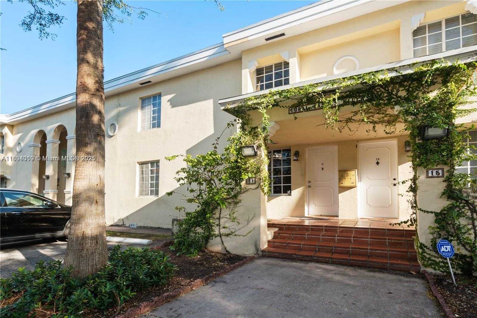 Small Image of 21 MADEIRA AVE #11, Coral Gables Number 2