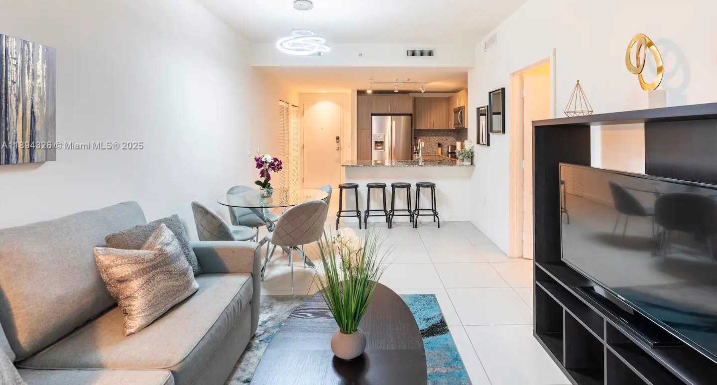 Small Image of 5350 NORTH WEST 84TH AVE #403, Doral Number 4