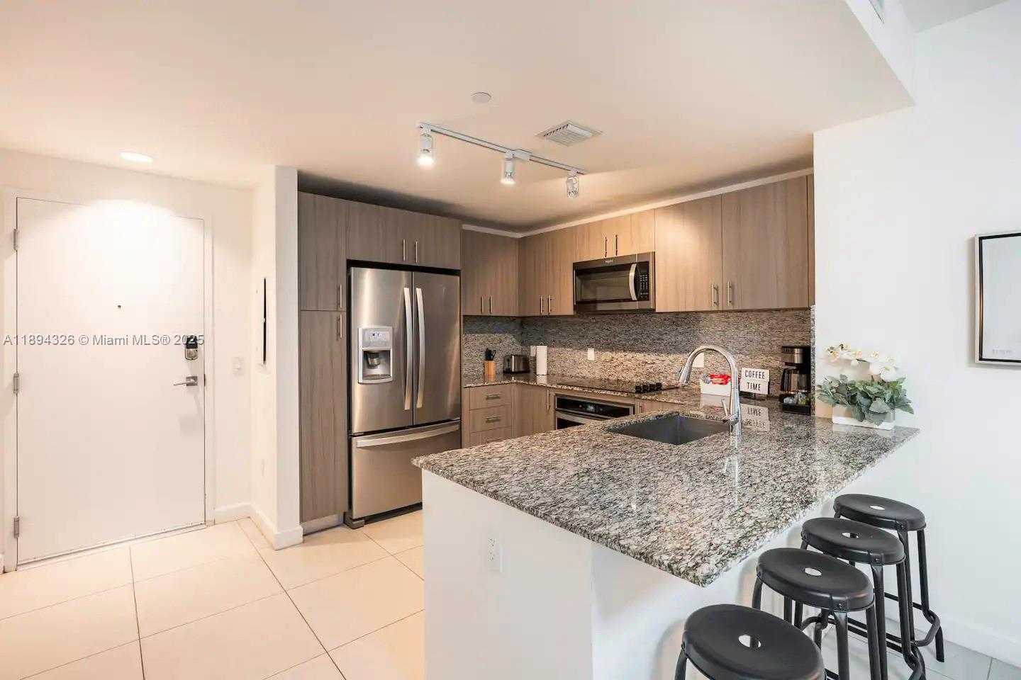 Small Image of 5350 NORTH WEST 84TH AVE #403, Doral Number 7