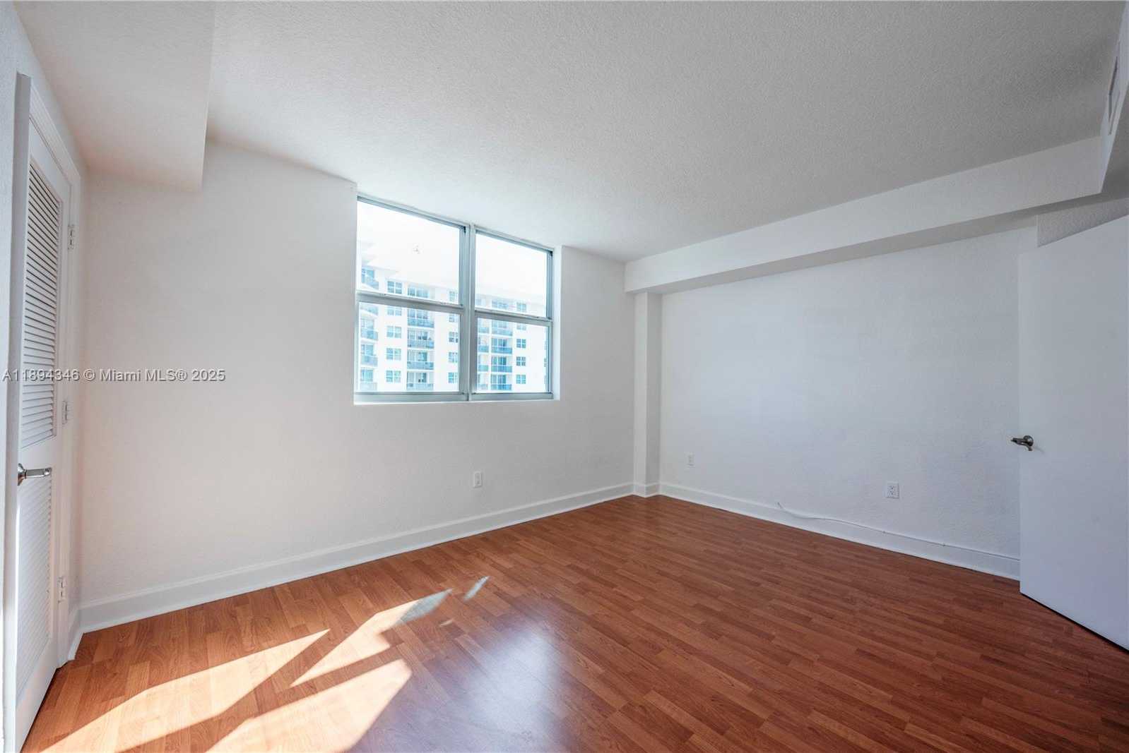 Small Image of 7501 EAST TREASURE DR #6A, North Bay Village Number 16