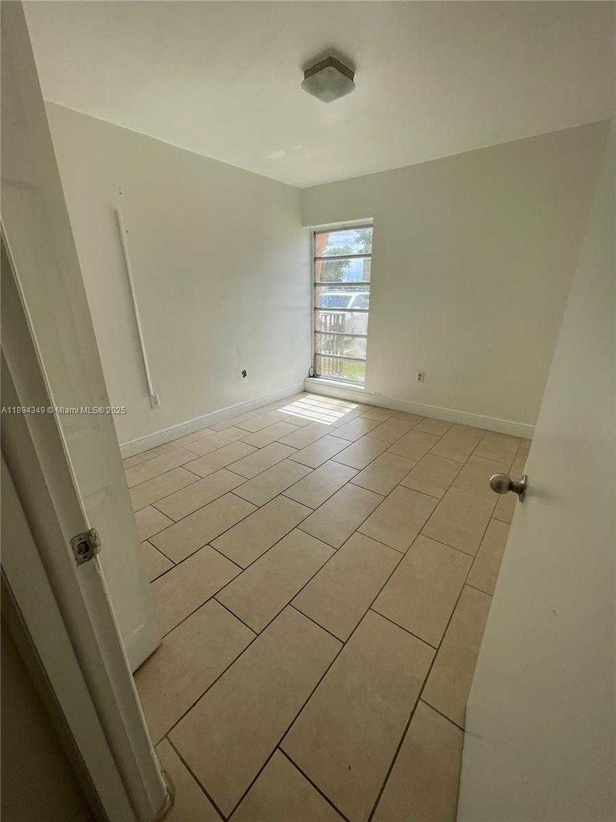 Small Image of 4721 NORTH WEST 7TH ST #101-12, Miami Number 22