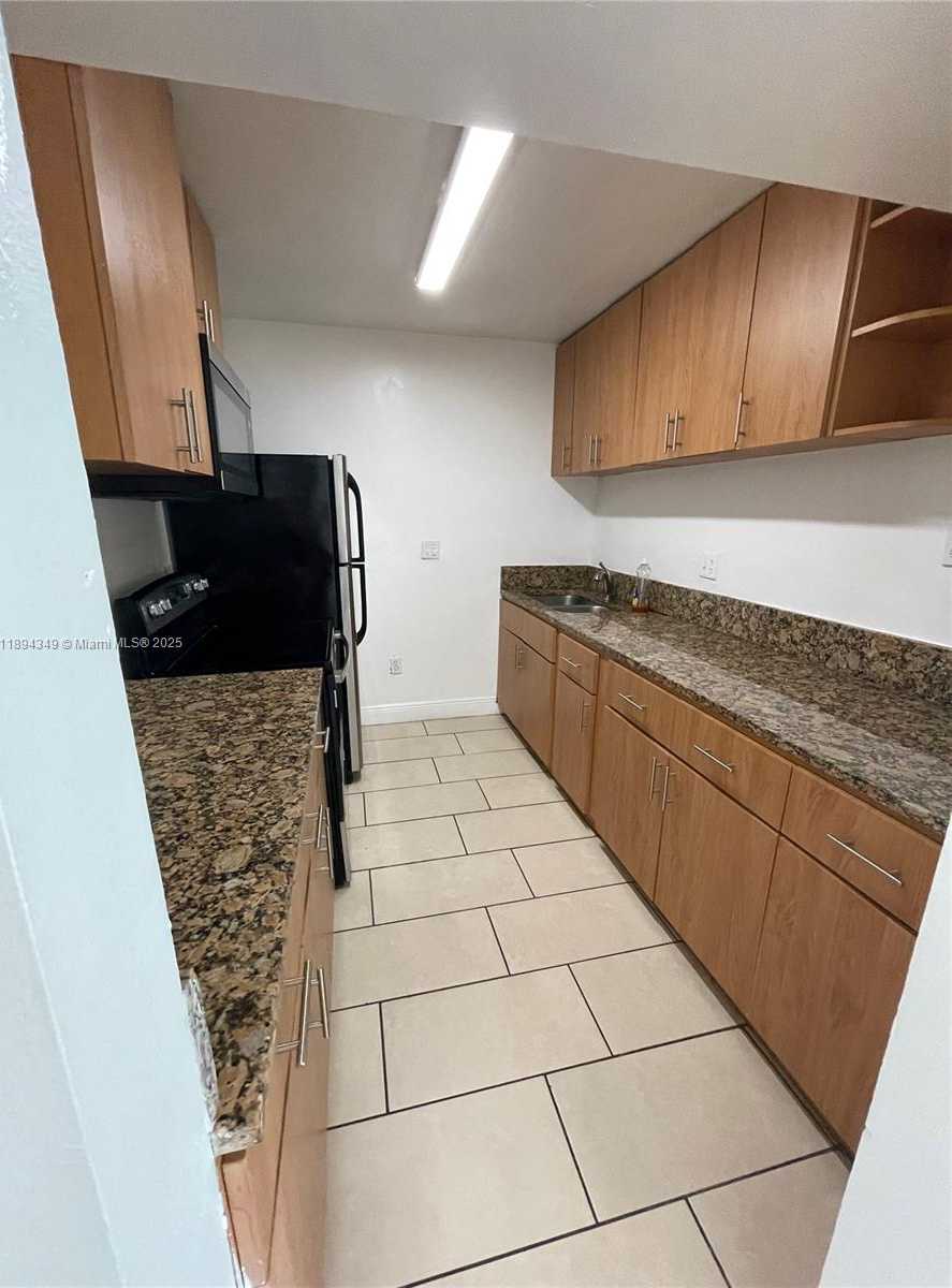 Small Image of 4721 NORTH WEST 7TH ST #101-12, Miami Number 3