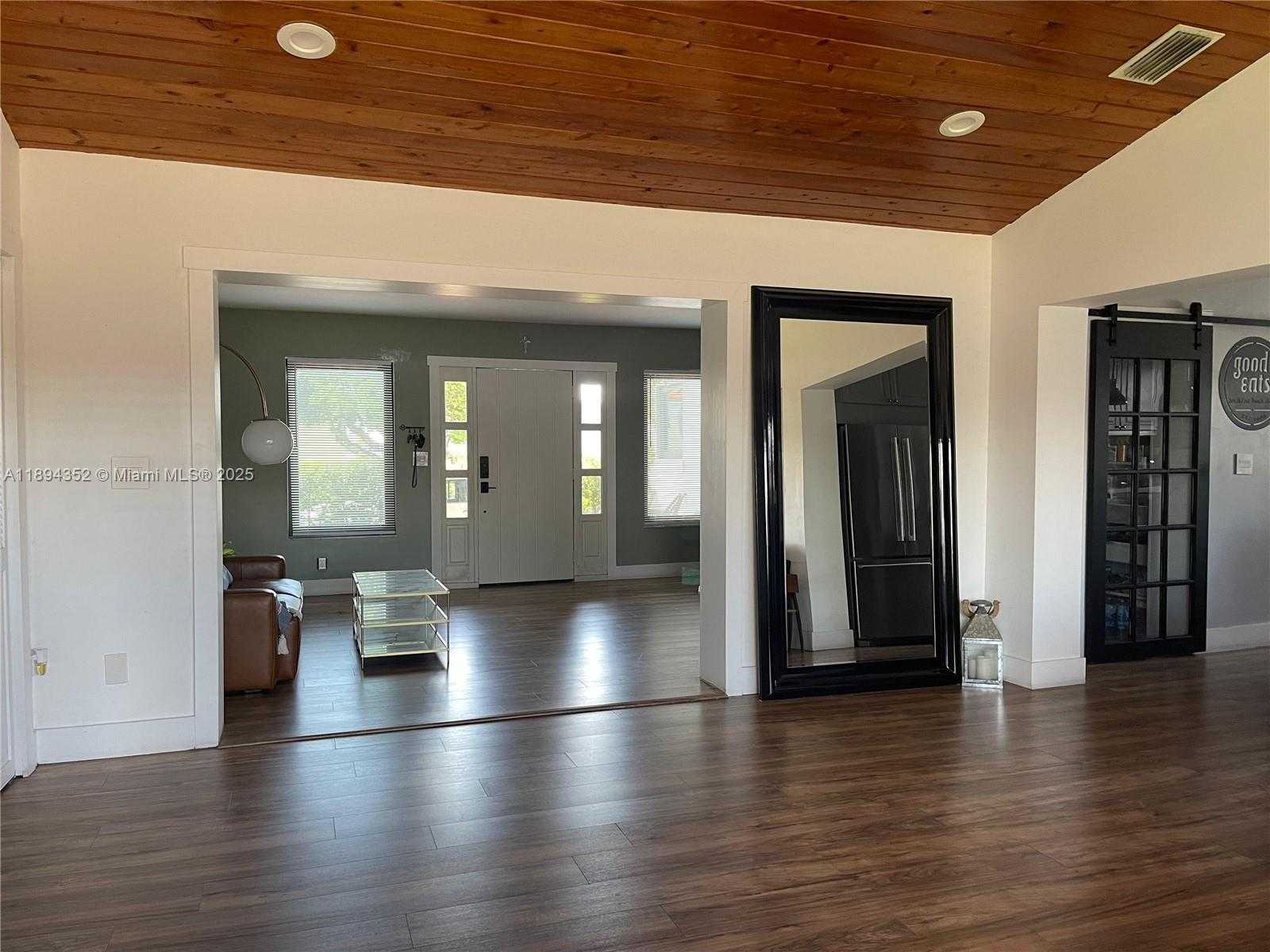 Small Image of 8301 SOUTH WEST 27TH TER, Miami Number 20