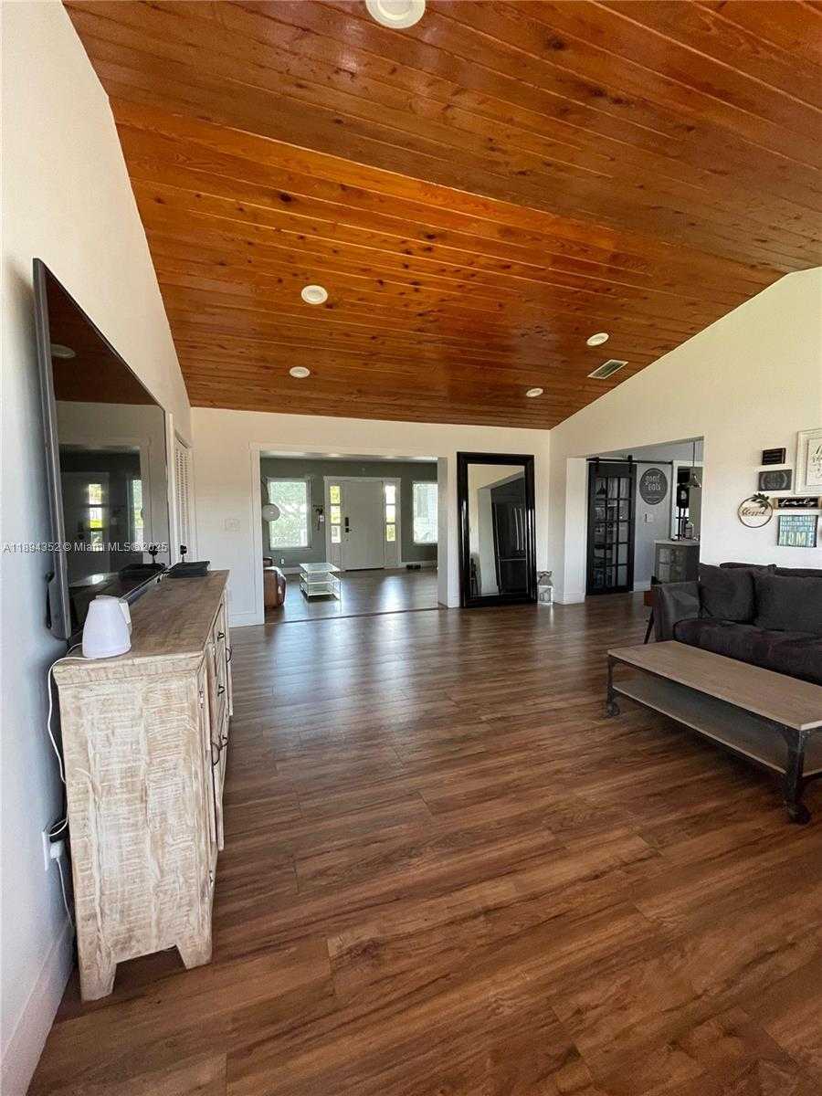 Small Image of 8301 SOUTH WEST 27TH TER, Miami Number 6