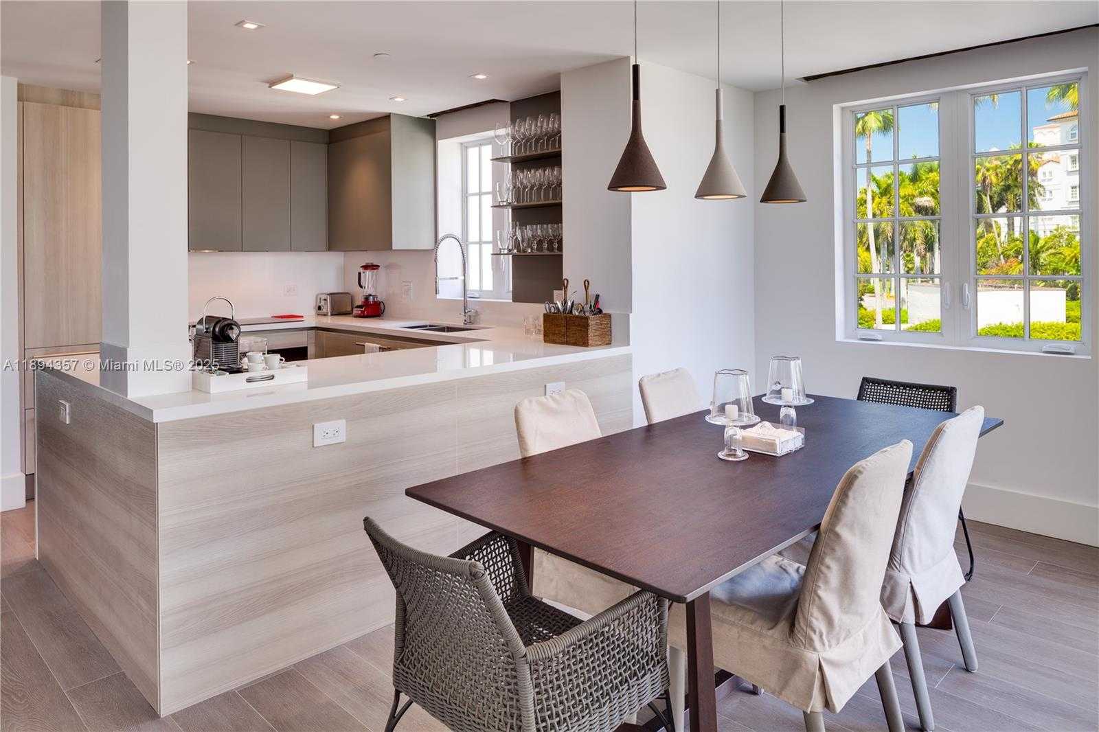 Small Image of 19222 FISHER ISLAND DR #19222, Miami Beach Number 6