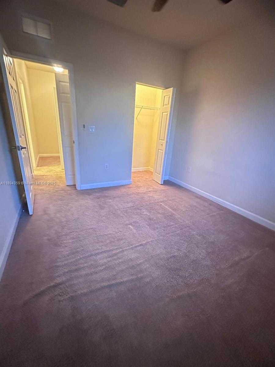 Small Image of 15290 SOUTH WEST 118TH TER #15290, Miami Number 19
