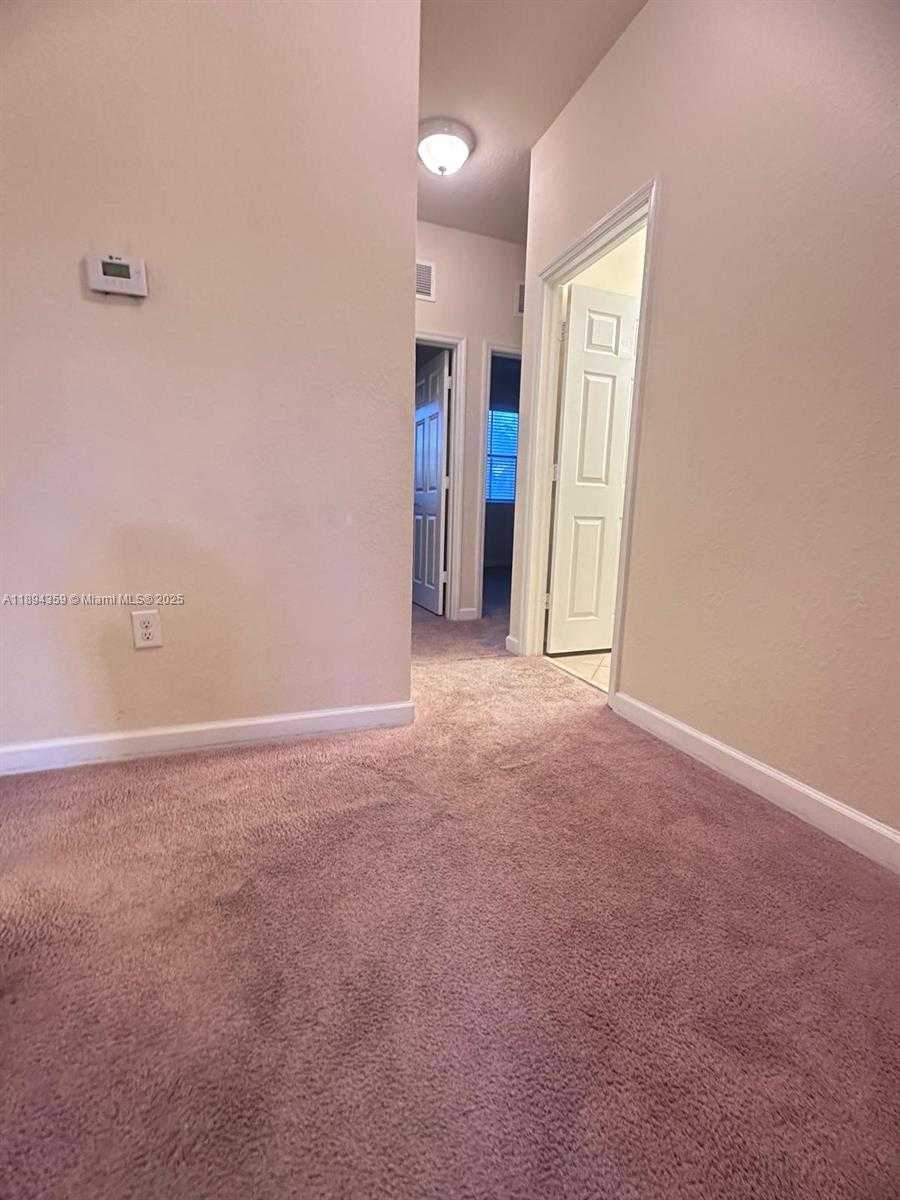 Small Image of 15290 SOUTH WEST 118TH TER #15290, Miami Number 21