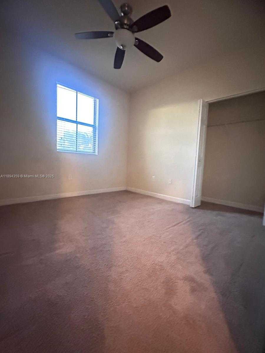 Small Image of 15290 SOUTH WEST 118TH TER #15290, Miami Number 25
