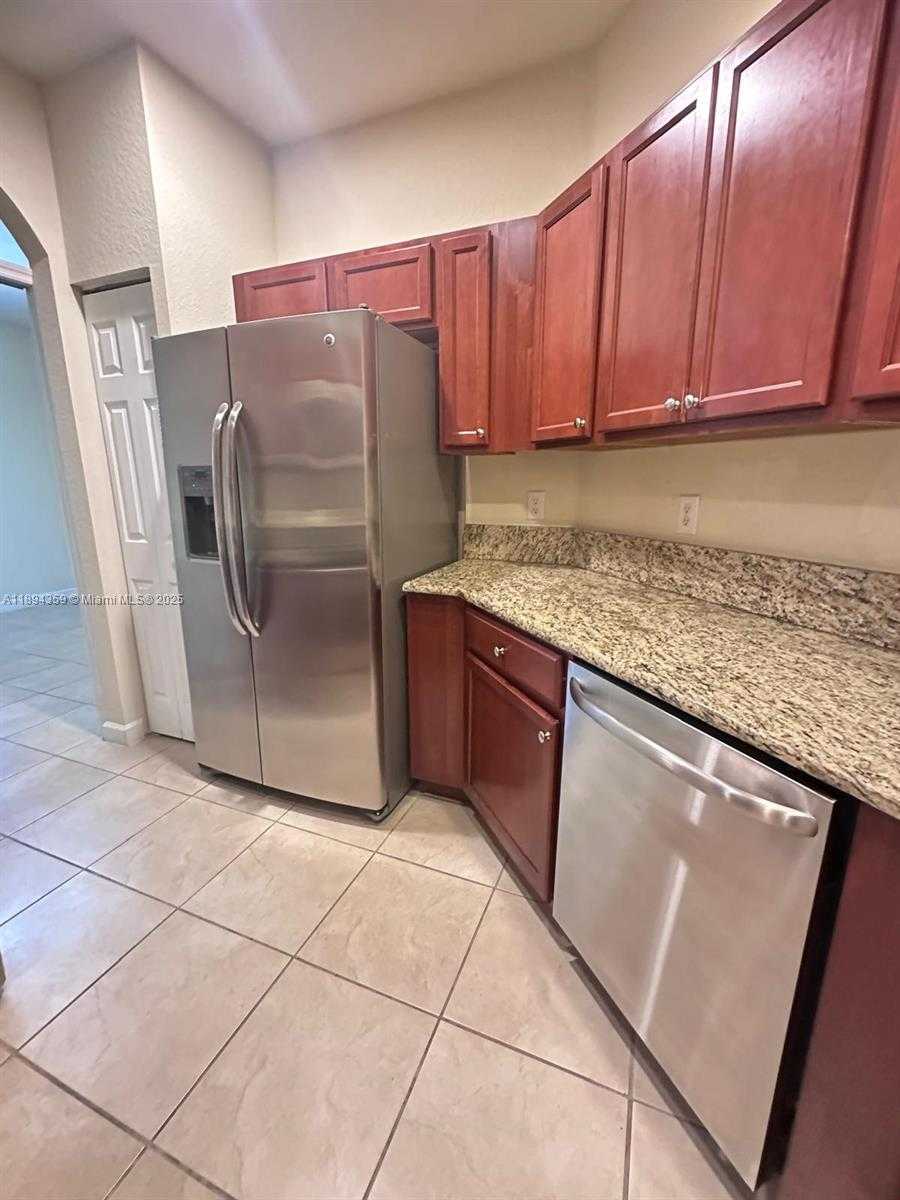 Small Image of 15290 SOUTH WEST 118TH TER #15290, Miami Number 8