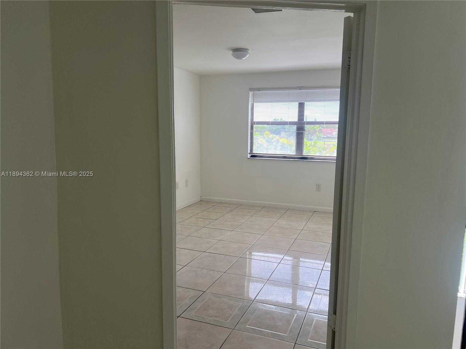Small Image of 10060 NORTH WEST 9TH ST CIR #3, Miami Number 15