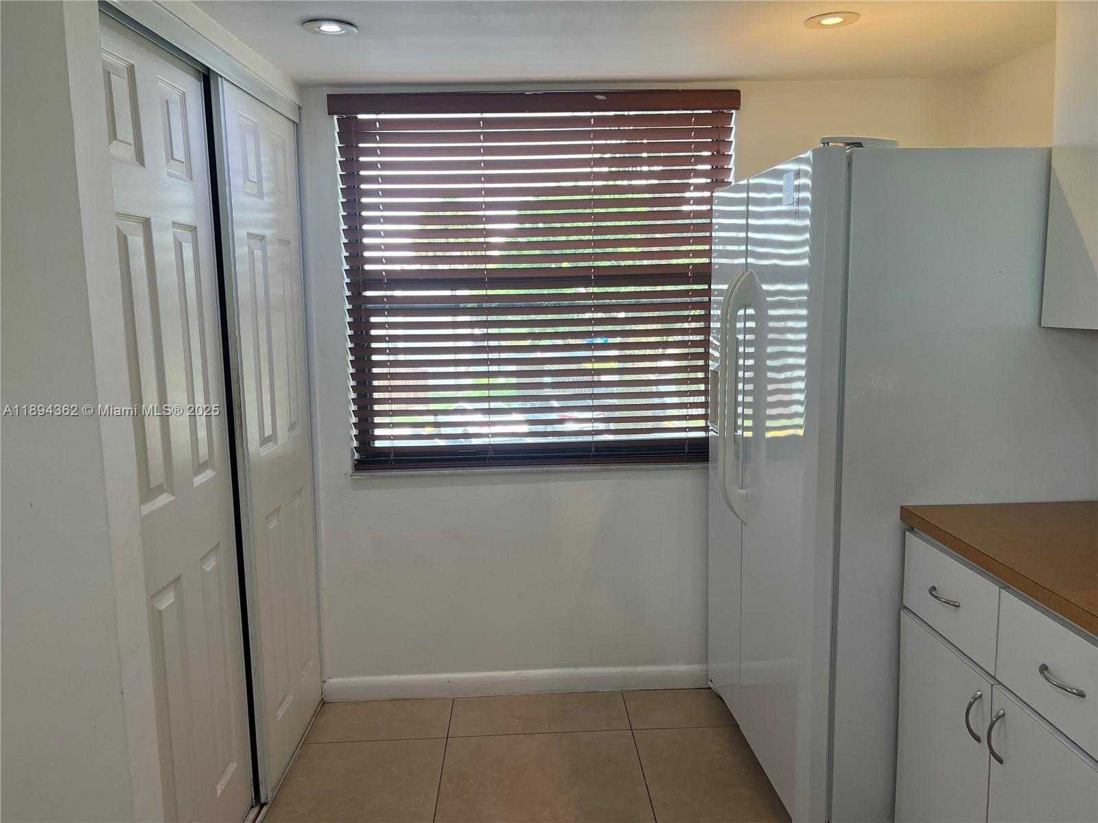 Small Image of 10060 NORTH WEST 9TH ST CIR #3, Miami Number 20
