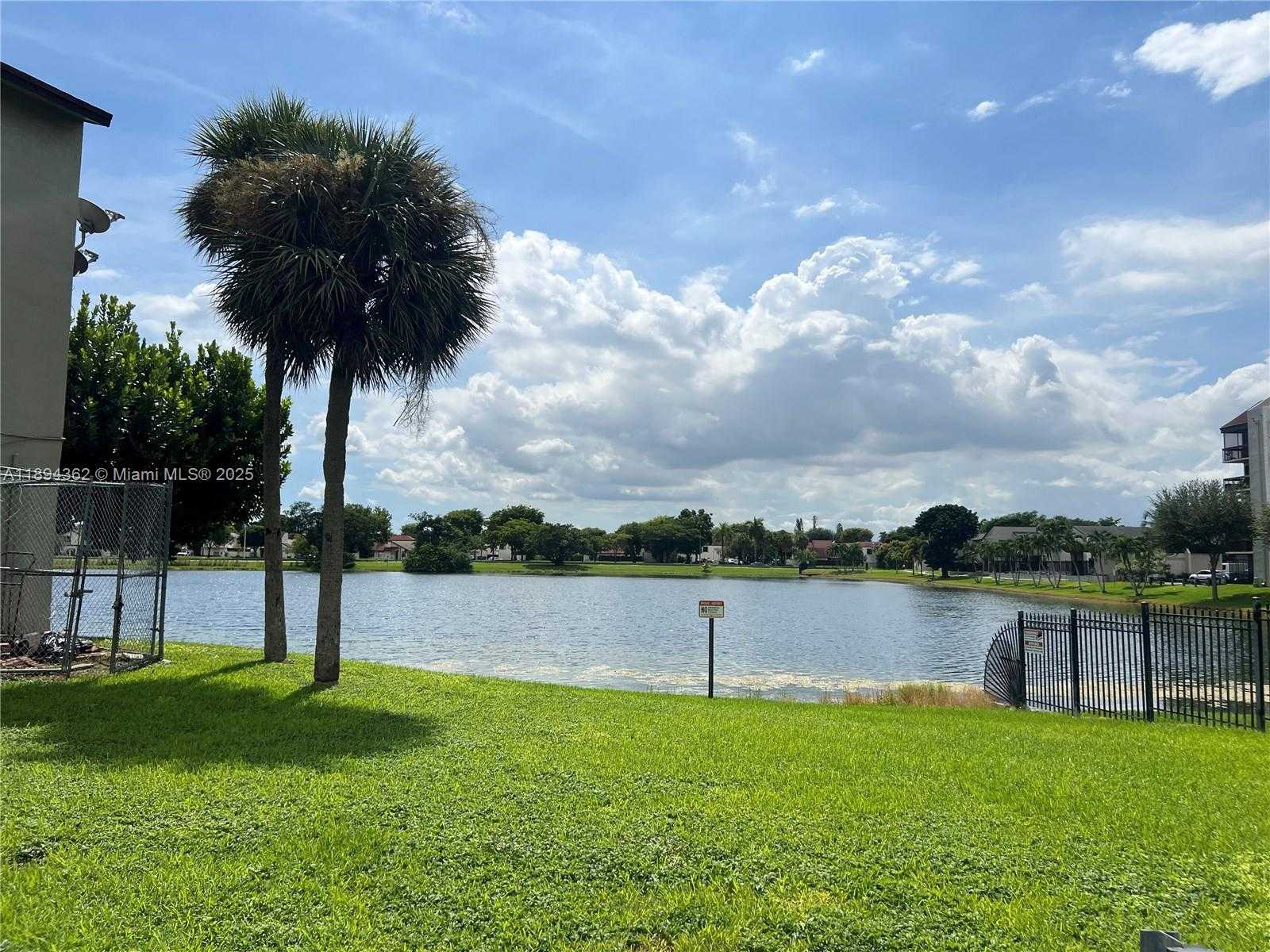 Small Image of 10060 NORTH WEST 9TH ST CIR #3, Miami Number 29