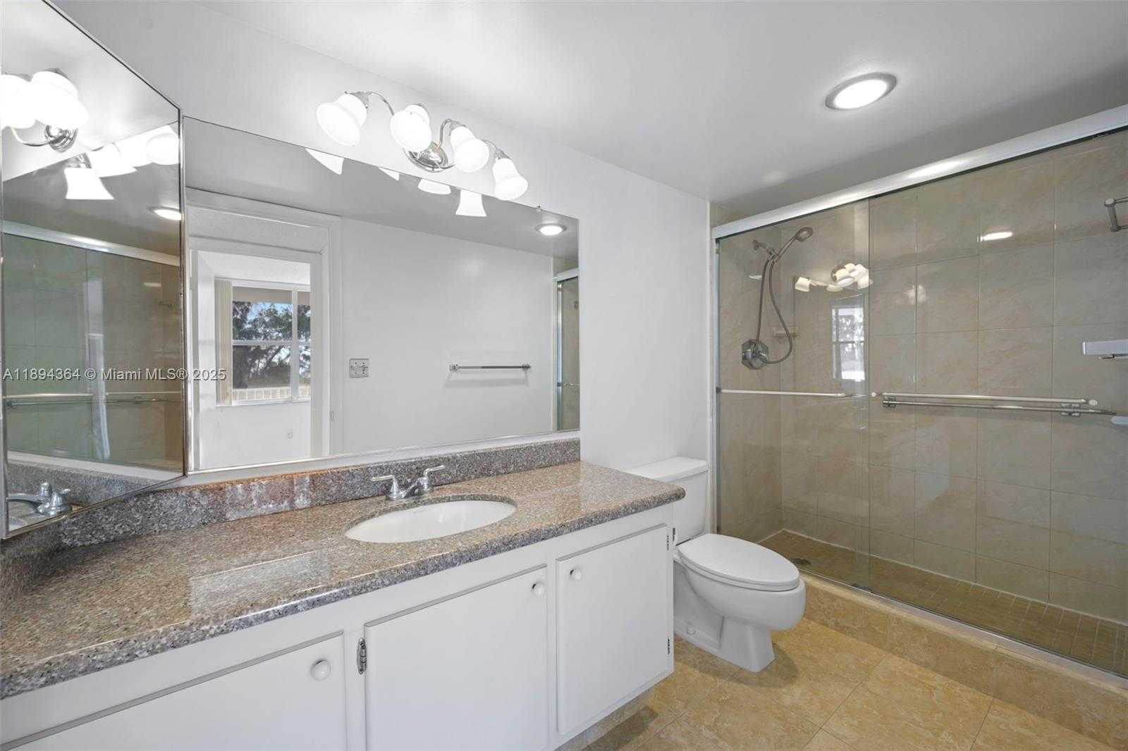Small Image of 1300 Miami Gardens Dr, Miami Gardens, FL 33169, USA Number 12