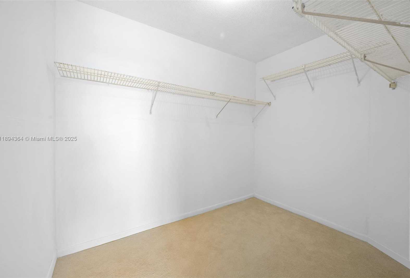 Small Image of 1300 Miami Gardens Dr, Miami Gardens, FL 33169, USA Number 17