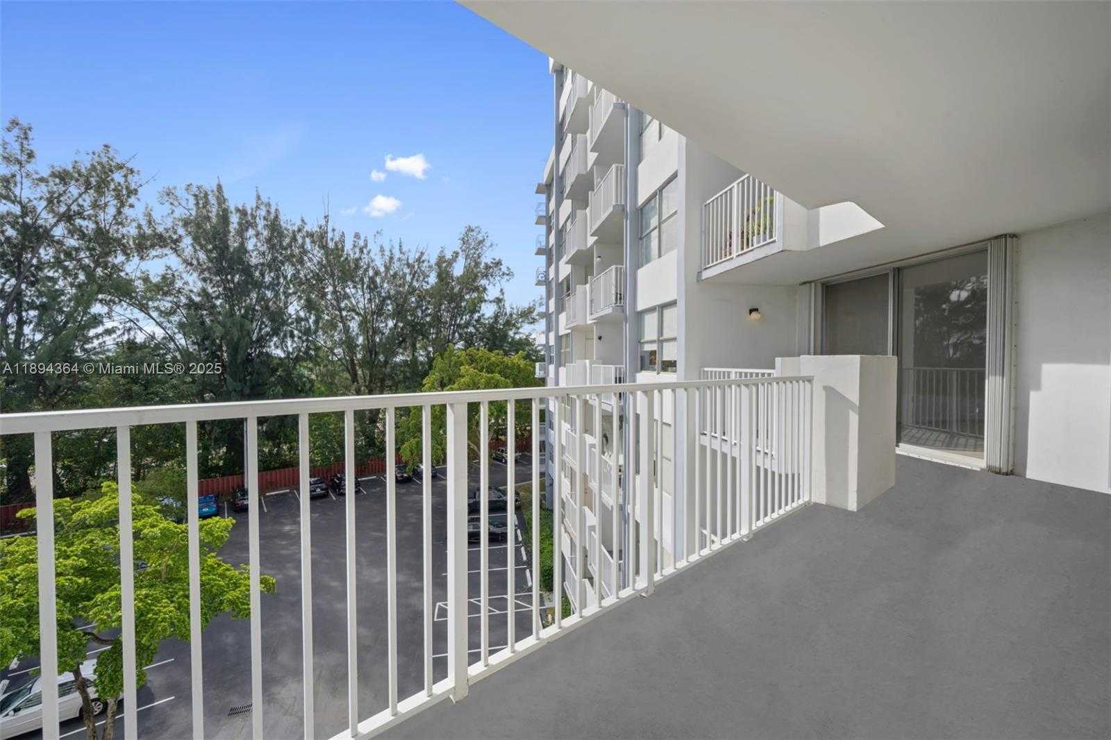 Small Image of 1300 Miami Gardens Dr, Miami Gardens, FL 33169, USA Number 21