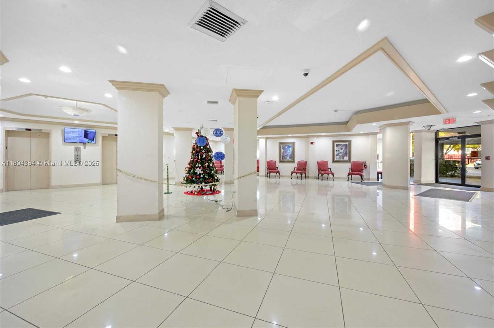 Small Image of 1300 Miami Gardens Dr, Miami Gardens, FL 33169, USA Number 3