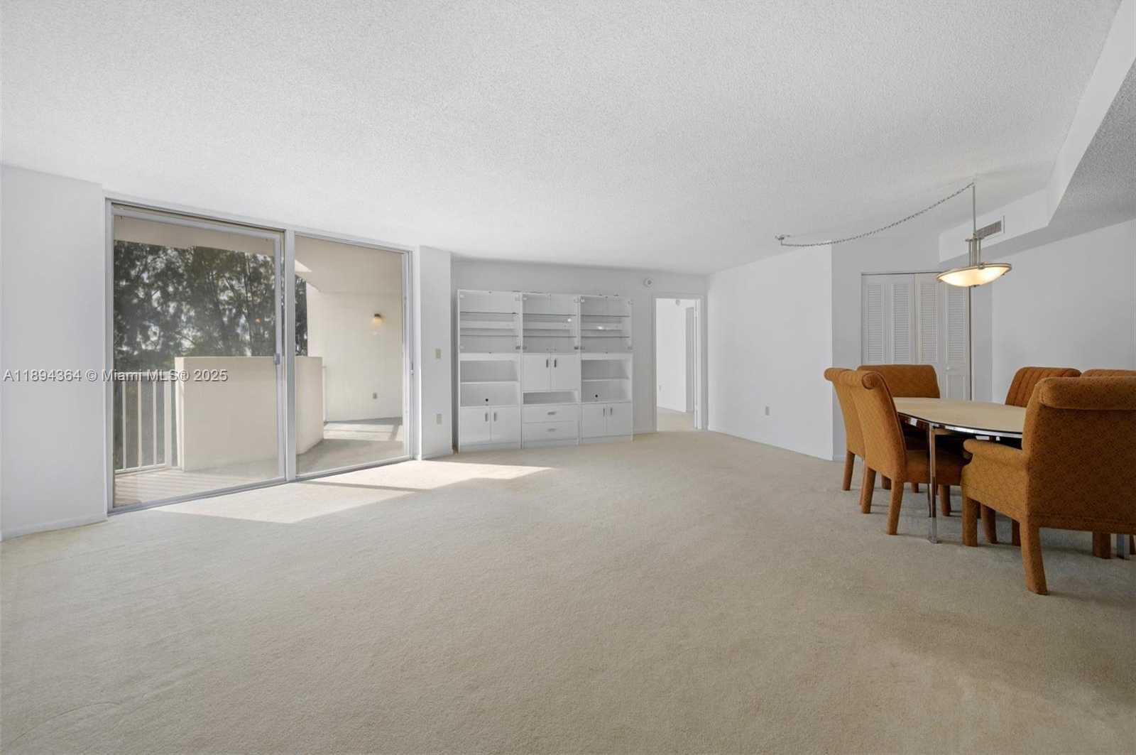 Small Image of 1300 Miami Gardens Dr, Miami Gardens, FL 33169, USA Number 4
