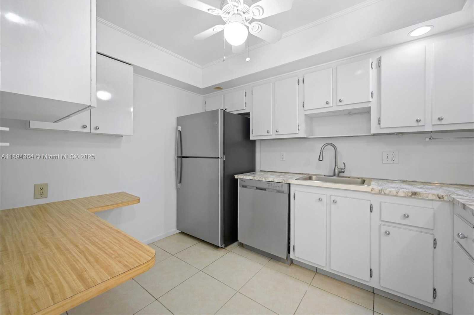 Small Image of 1300 Miami Gardens Dr, Miami Gardens, FL 33169, USA Number 8