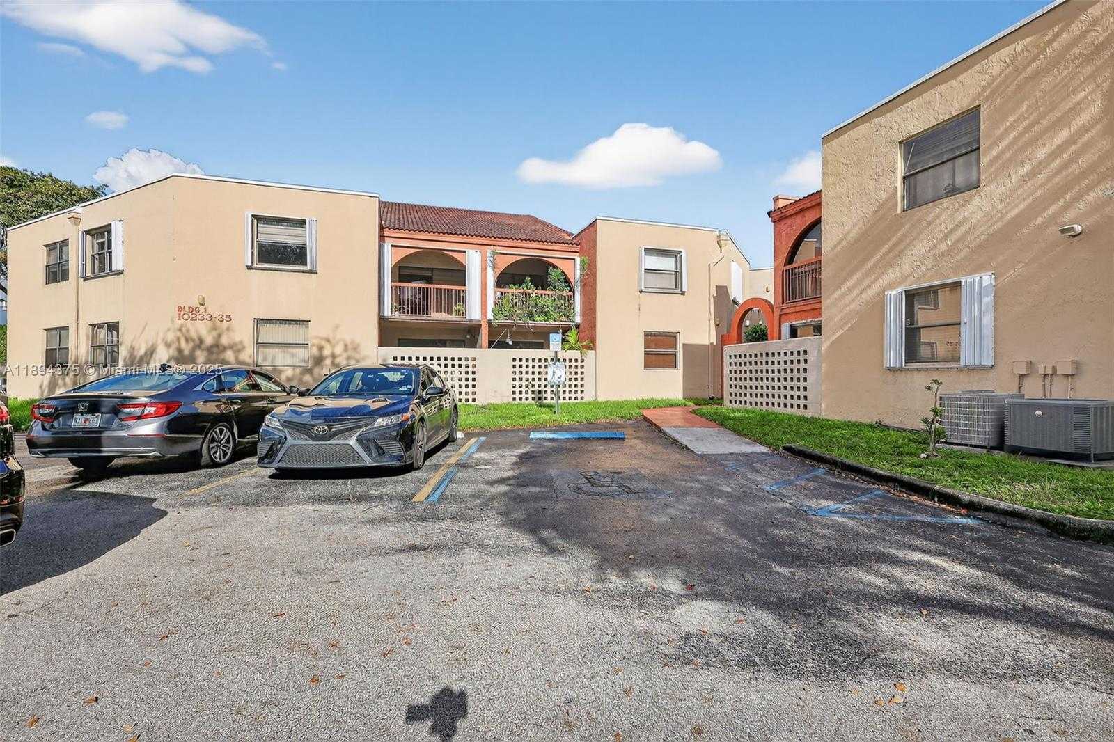 Small Image of 10233 NORTH WEST 9TH ST CIR #202-1, Miami Number 27
