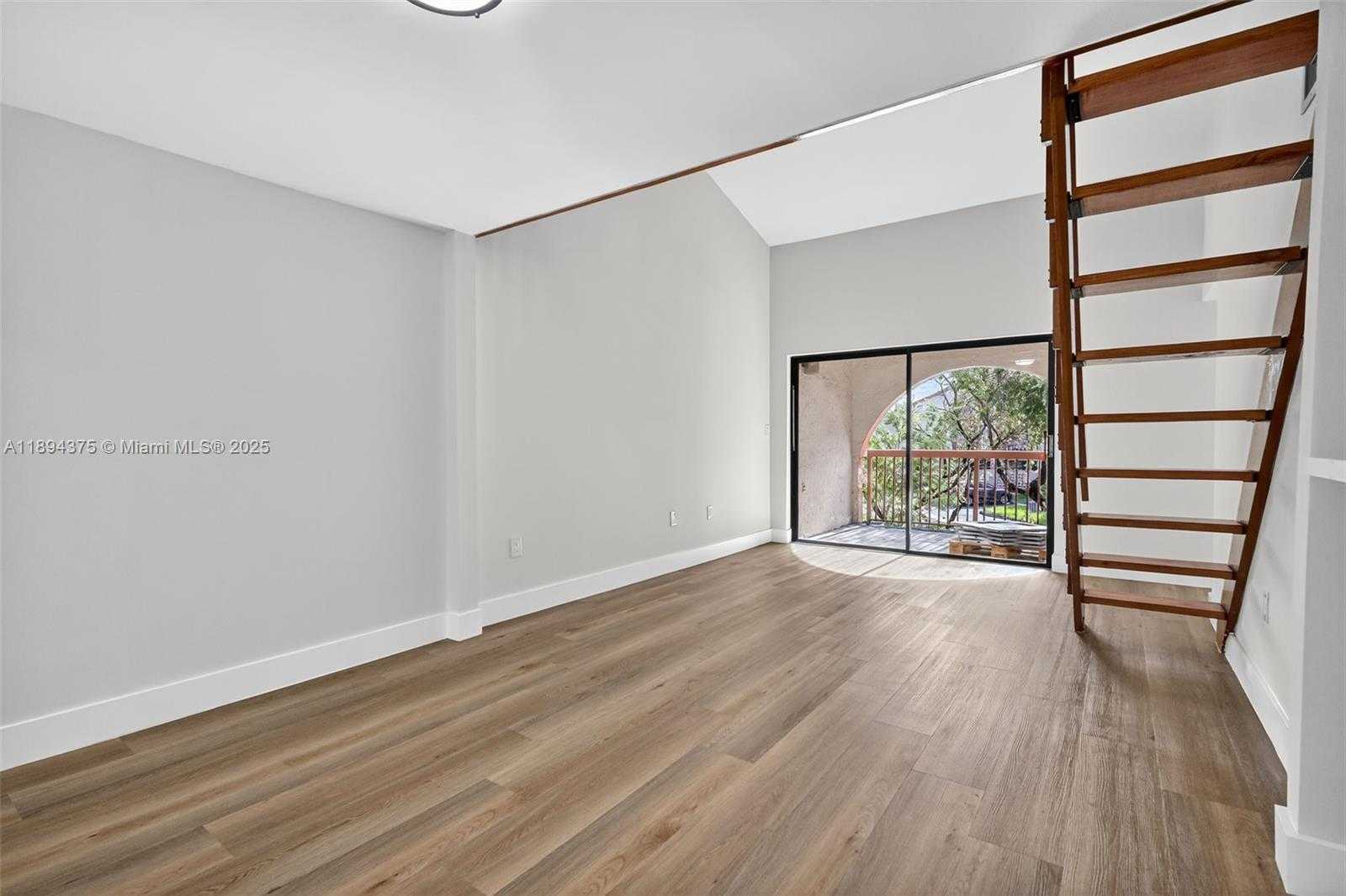 Small Image of 10233 NORTH WEST 9TH ST CIR #202-1, Miami Number 4