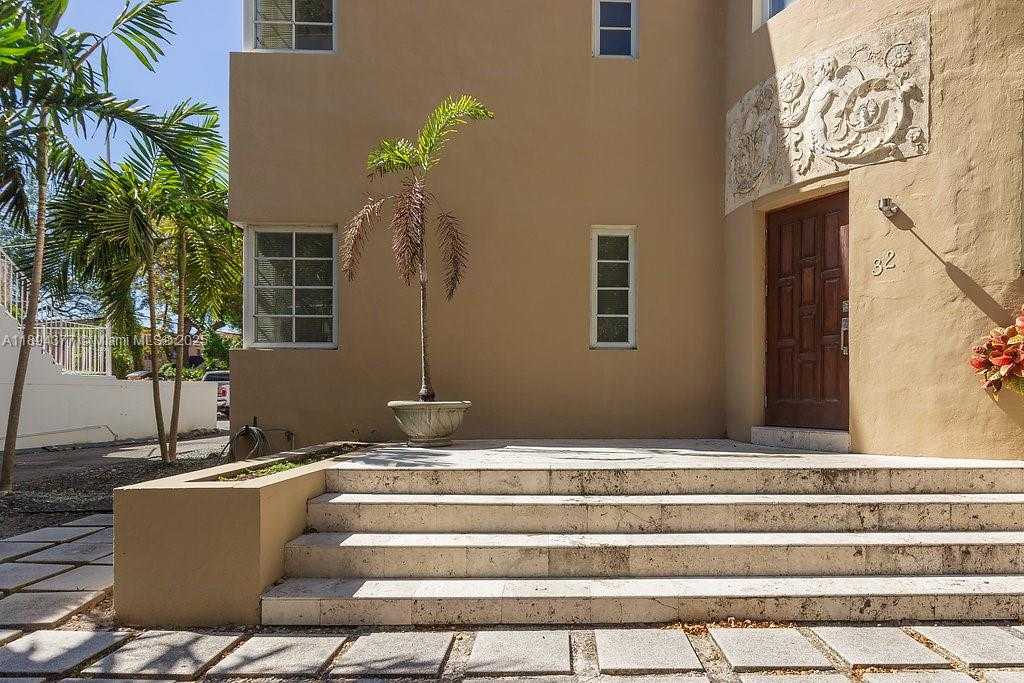 Small Image of 32 CALABRIA AVE #2, Coral Gables Number 2