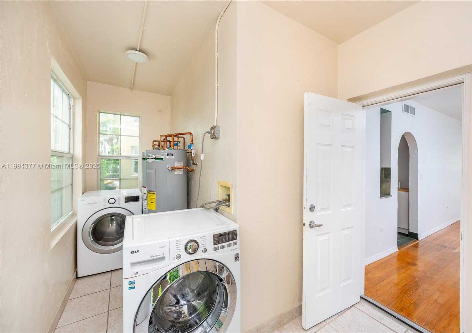 Small Image of 32 CALABRIA AVE #2, Coral Gables Number 23