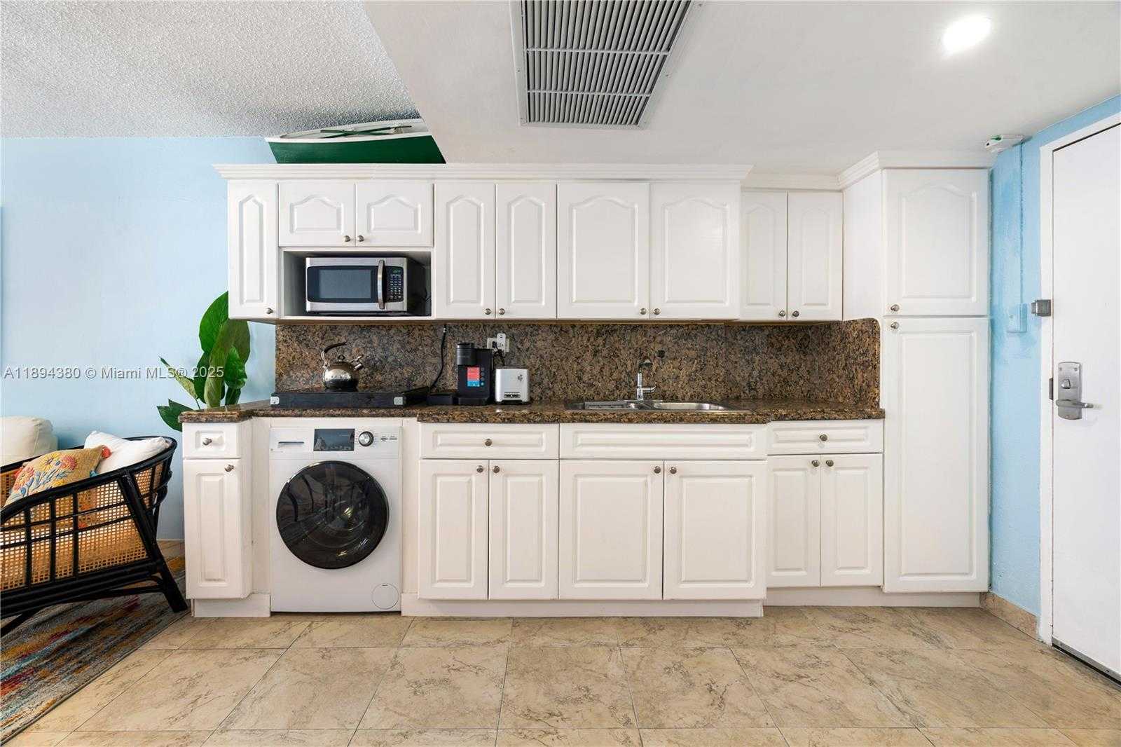 Small Image of 19201 COLLINS AVE #349, Sunny Isles Beach Number 17