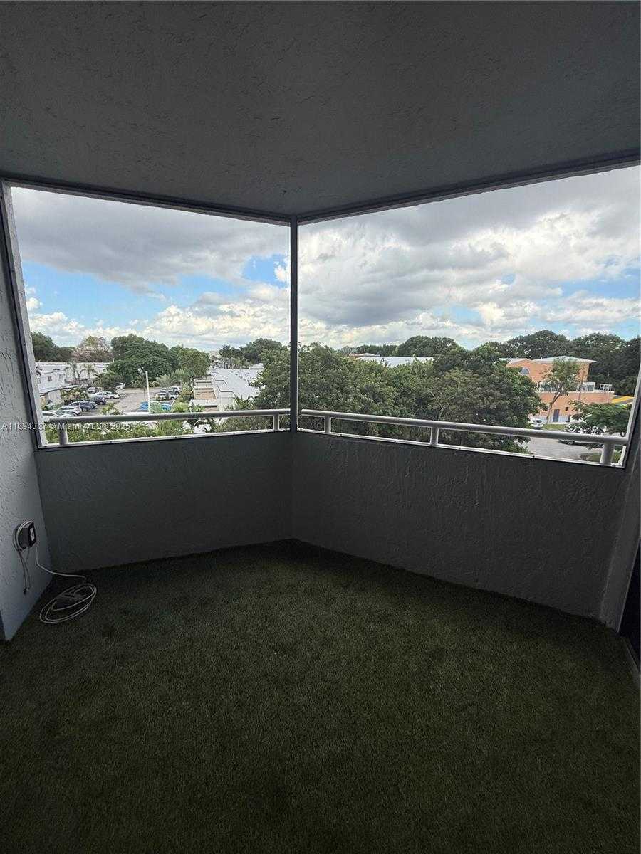 Small Image of 8215 SOUTH WEST 152ND AVE #G-405, Miami Number 13