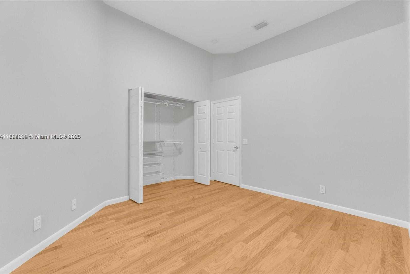 Small Image of 2553 BAY POINTE, Weston Number 14